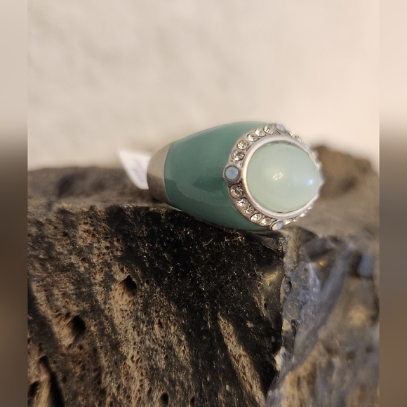 NWT Lia Sophia "Minted" Turquoise Glass & Cut Crystal Ring - Picture 2 of 4